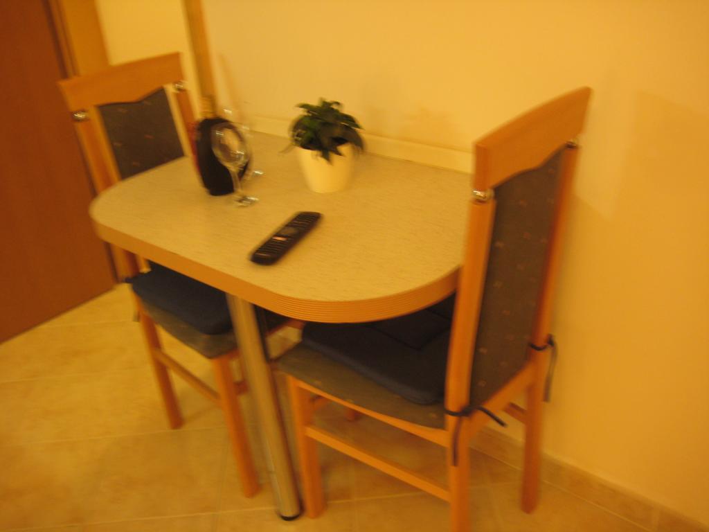 Gala Apartments Komiža Esterno foto